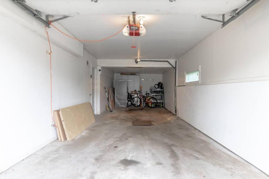 شقة Spacious 4Br House Close To Dt بروسار المظهر الخارجي الصورة