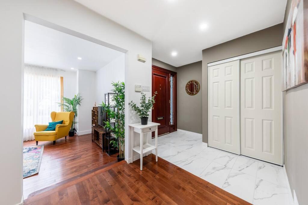شقة Spacious 4Br House Close To Dt بروسار المظهر الخارجي الصورة